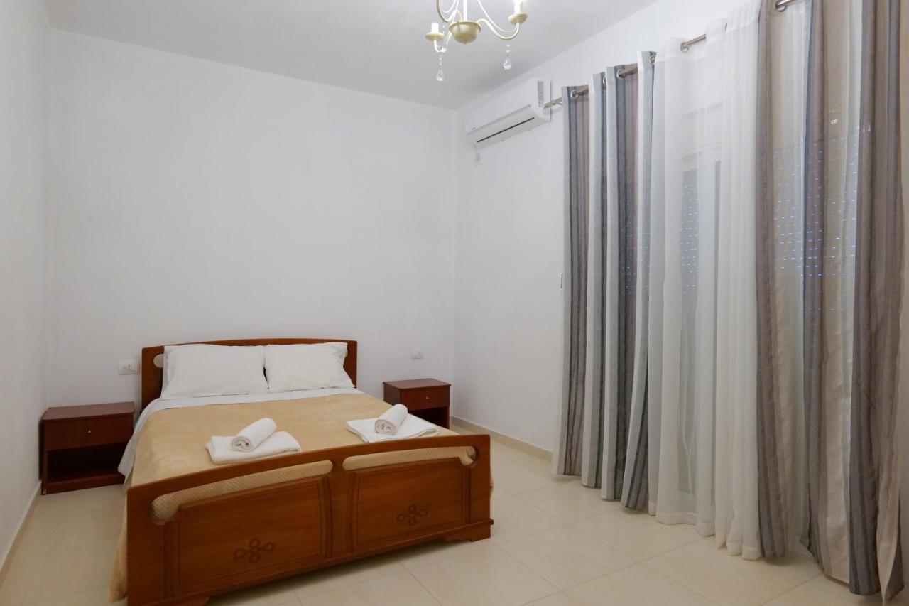 Pink Holiday Sarande Exterior photo