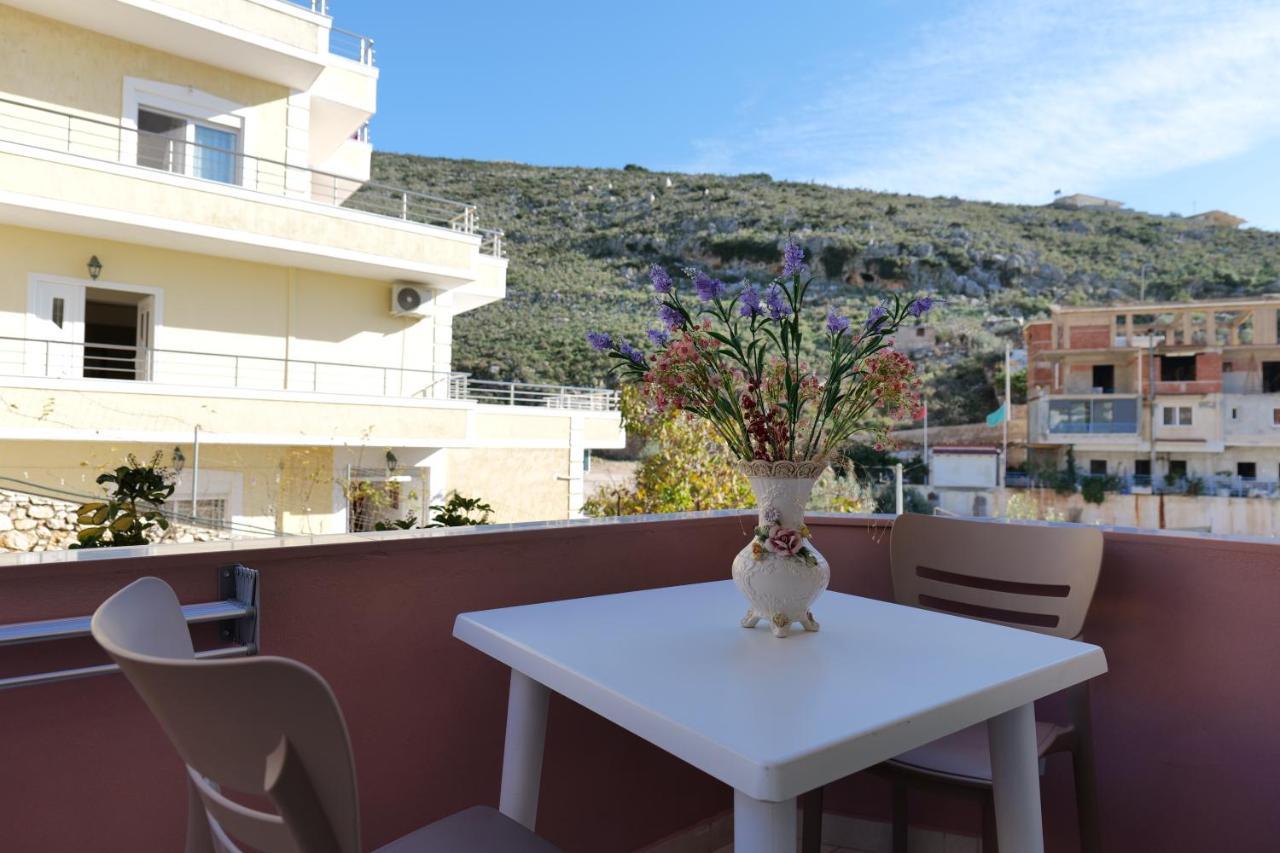 Pink Holiday Sarande Exterior photo