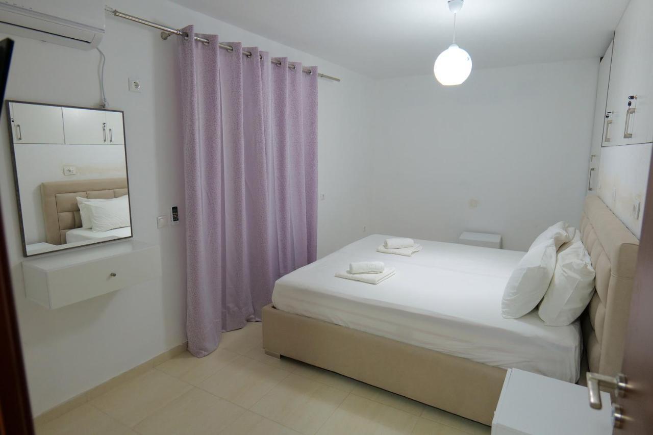 Pink Holiday Sarande Exterior photo