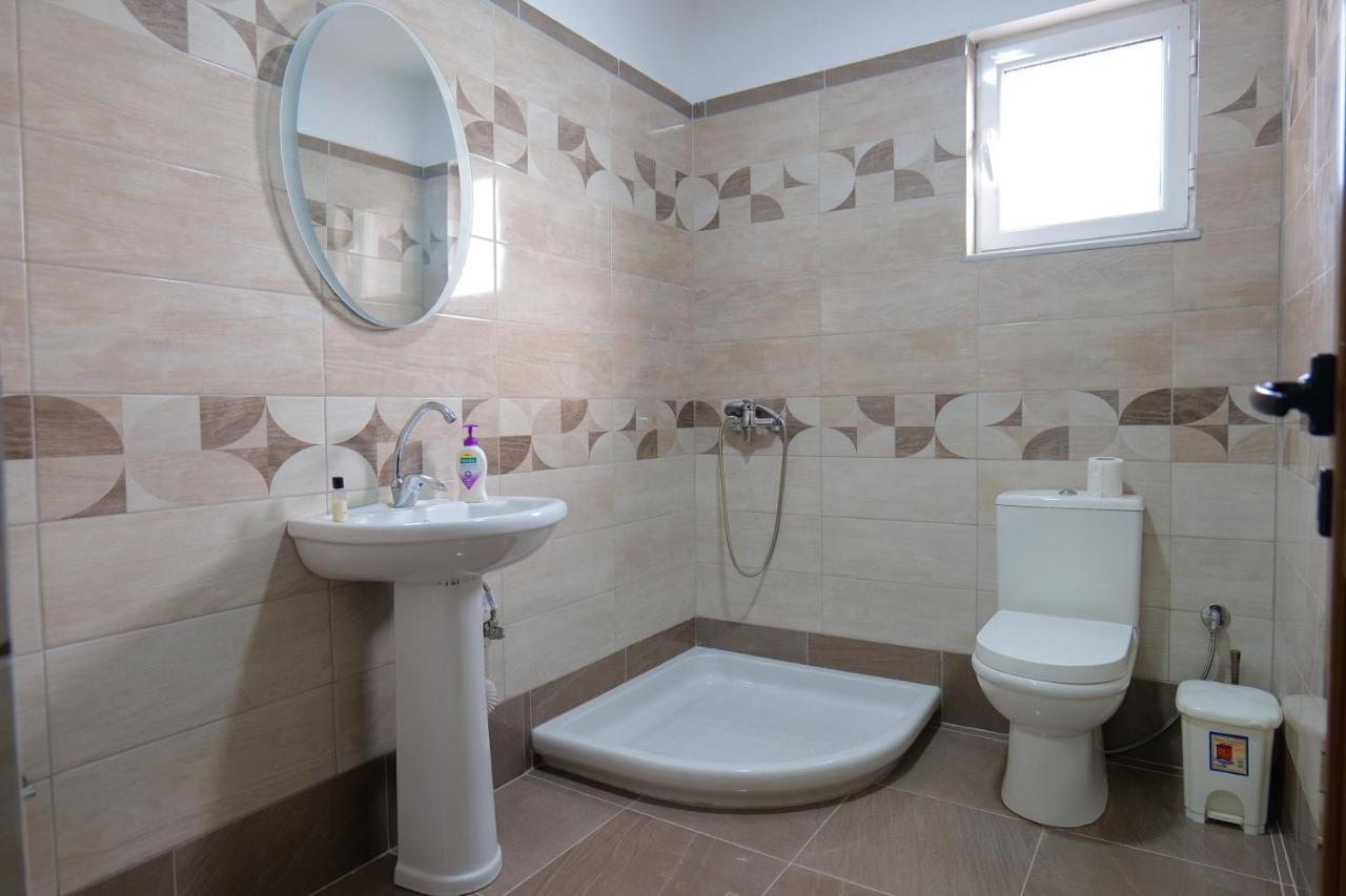 Pink Holiday Sarande Exterior photo